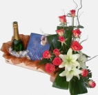 Deliver 12 or20 roses with lilies, chocs, sparkling wine in Wetton, South Africa